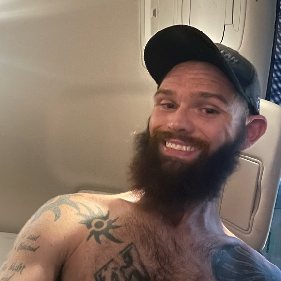 Meet your Posher, Adrian - Picture 3 of 3